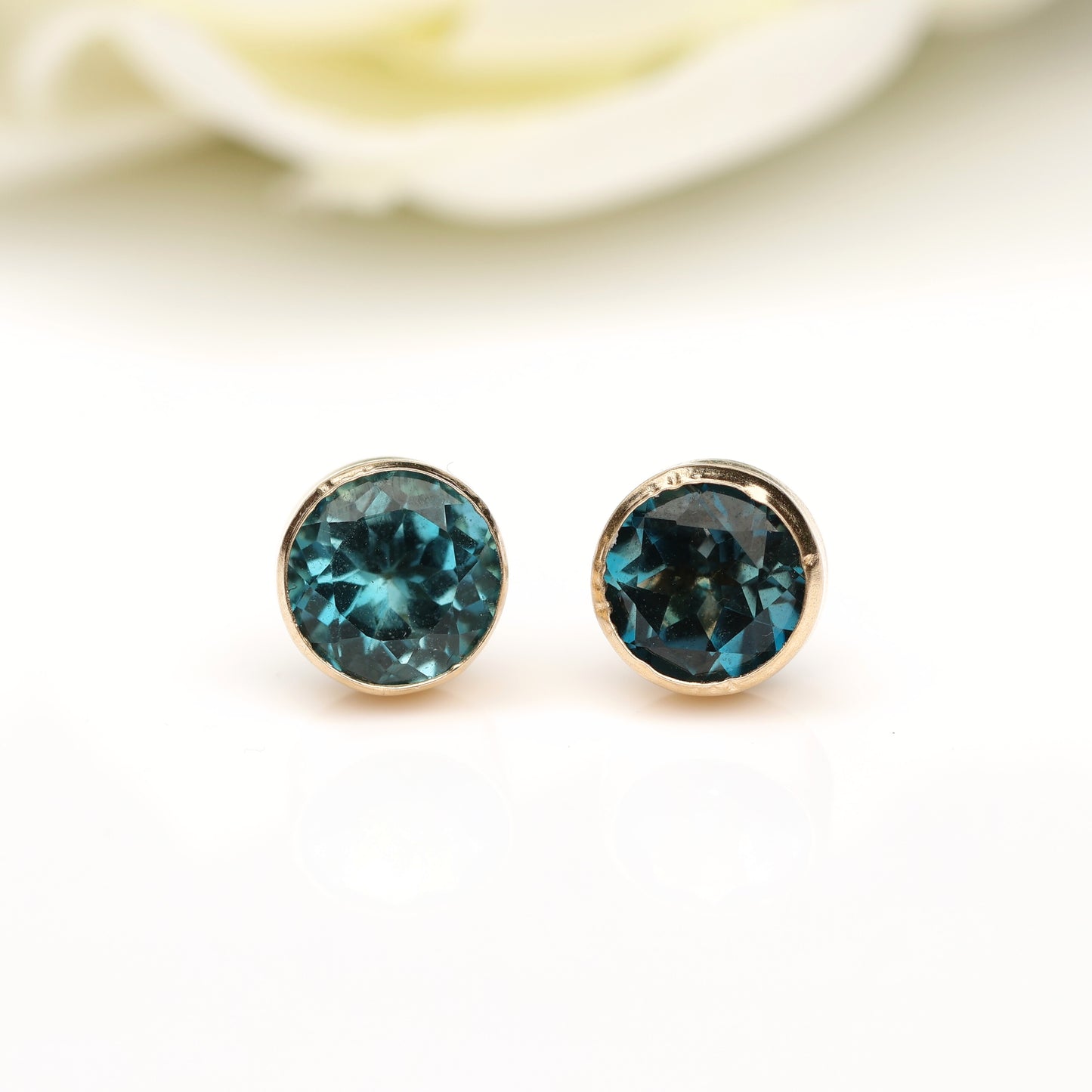 6mm Natural London Blue Topaz Yellow Gold Round Bezel Stud Earrings - December Birthstone