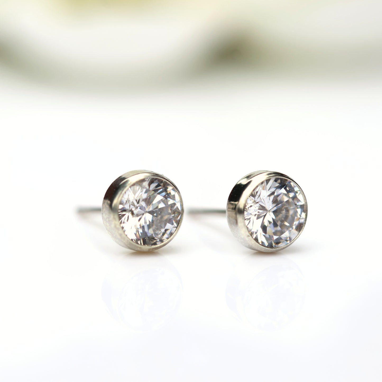 Luxury Grade AAA Cubic Zirconia Bezel Stud Earrings in 925 Silver & 9ct Gold